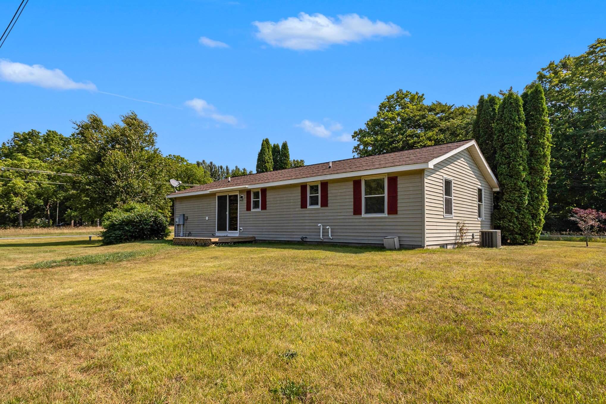 10981 Williams Road Montague, MI 49437 - Photo 14 of 20 17-Aug 10, 2025 06-25-19-ZysZ