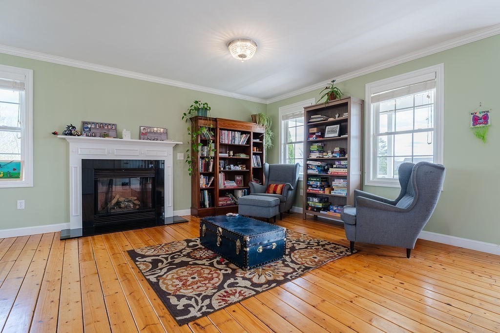 9 White Road Mendon, MA 01756 - Photo 5 of 41