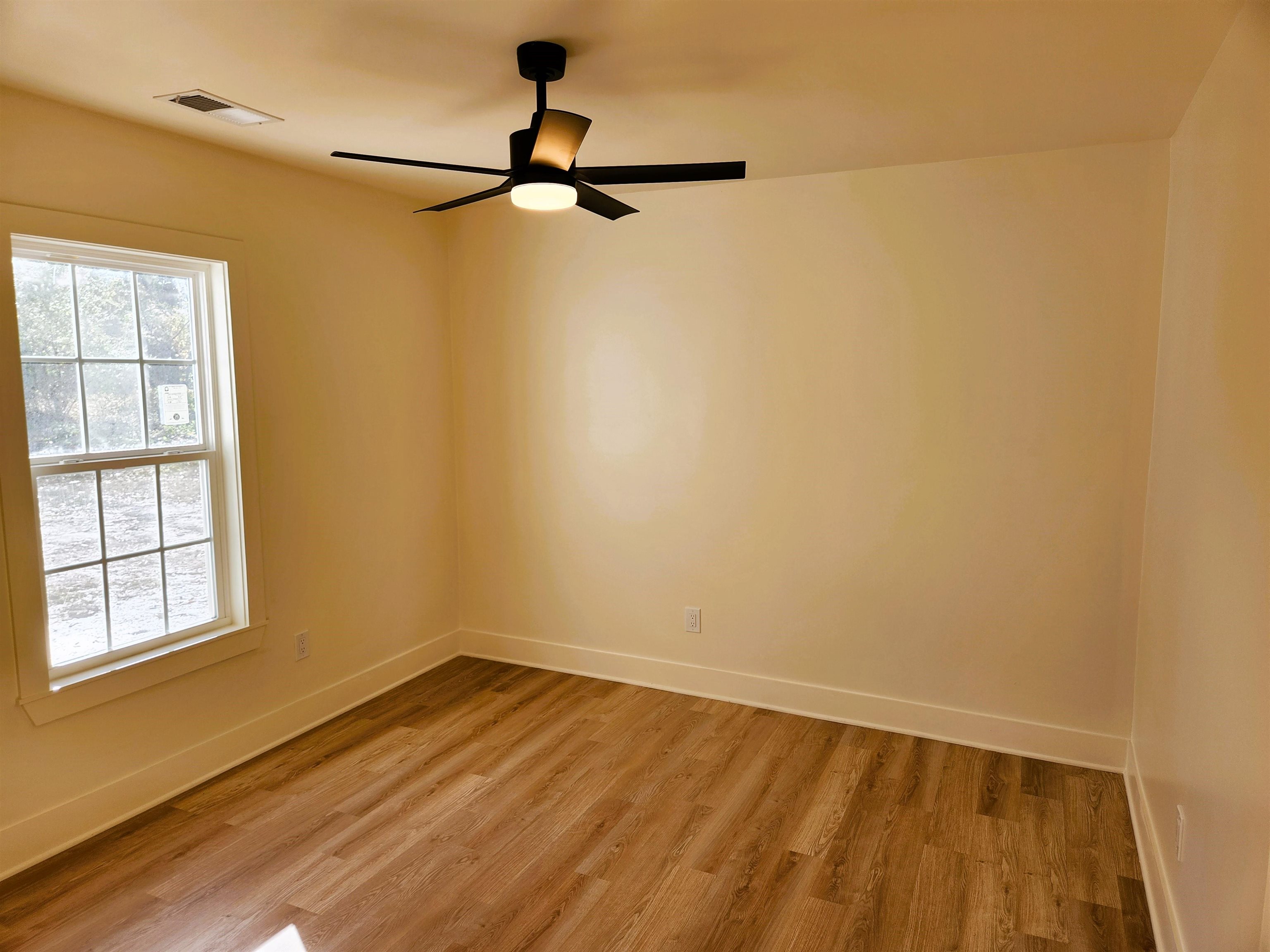 1003 East Raines Road Memphis, TN 38116 - Photo 11 of 14 Gallery Image 11