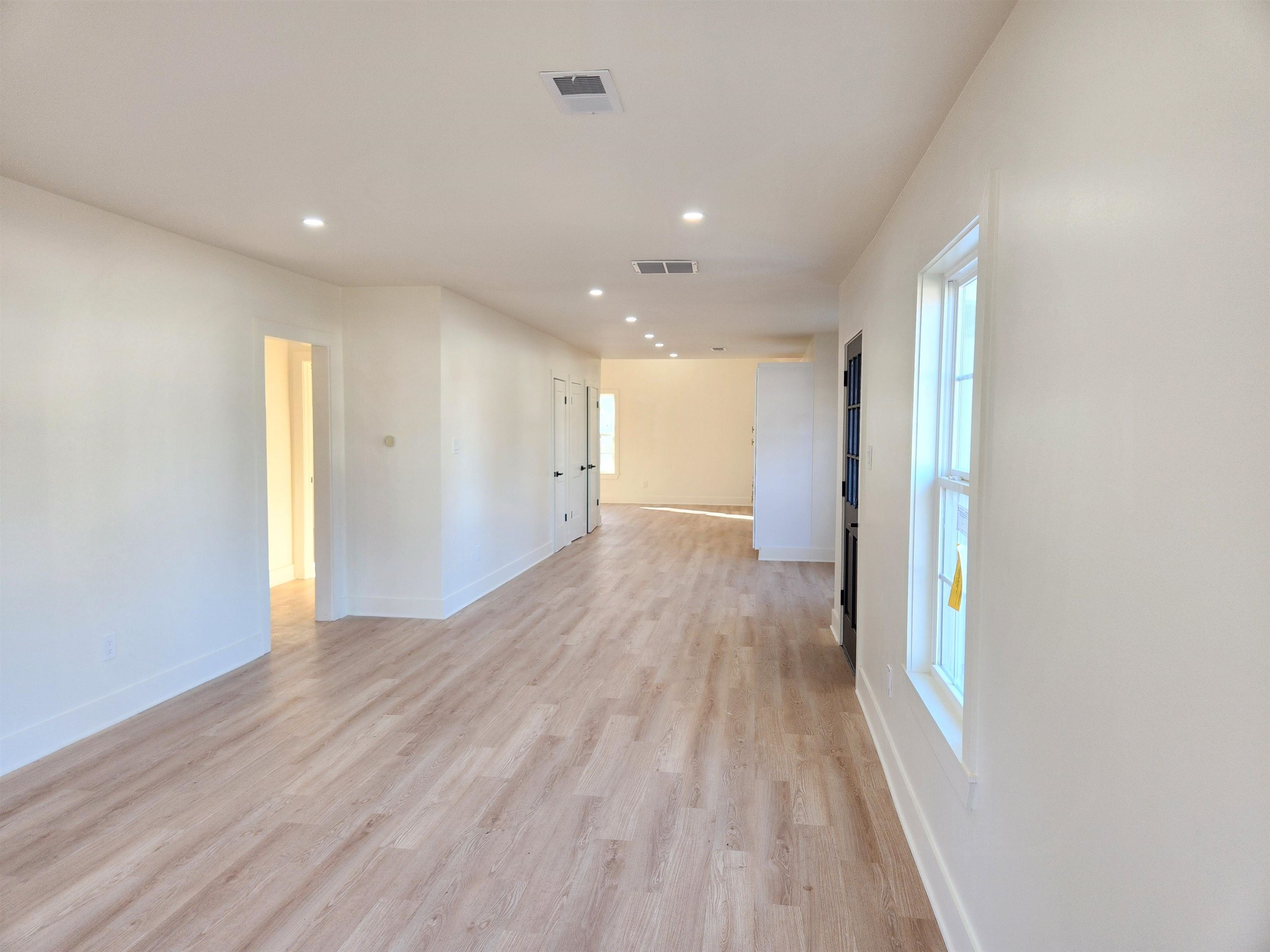 1003 East Raines Road Memphis, TN 38116 - Photo 2 of 14 Gallery Image 2