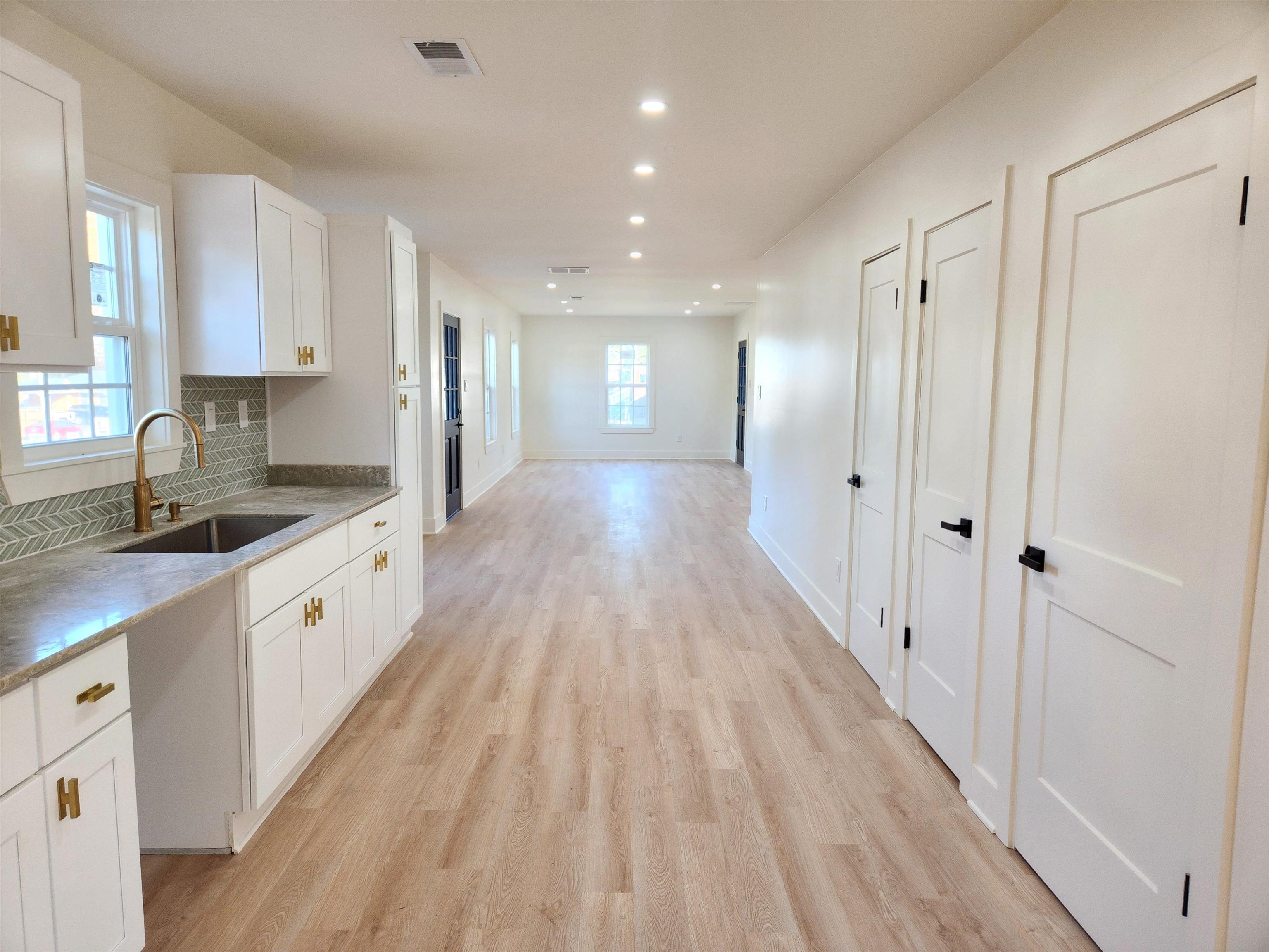 1003 East Raines Road Memphis, TN 38116 - Photo 5 of 14 Gallery Image 5