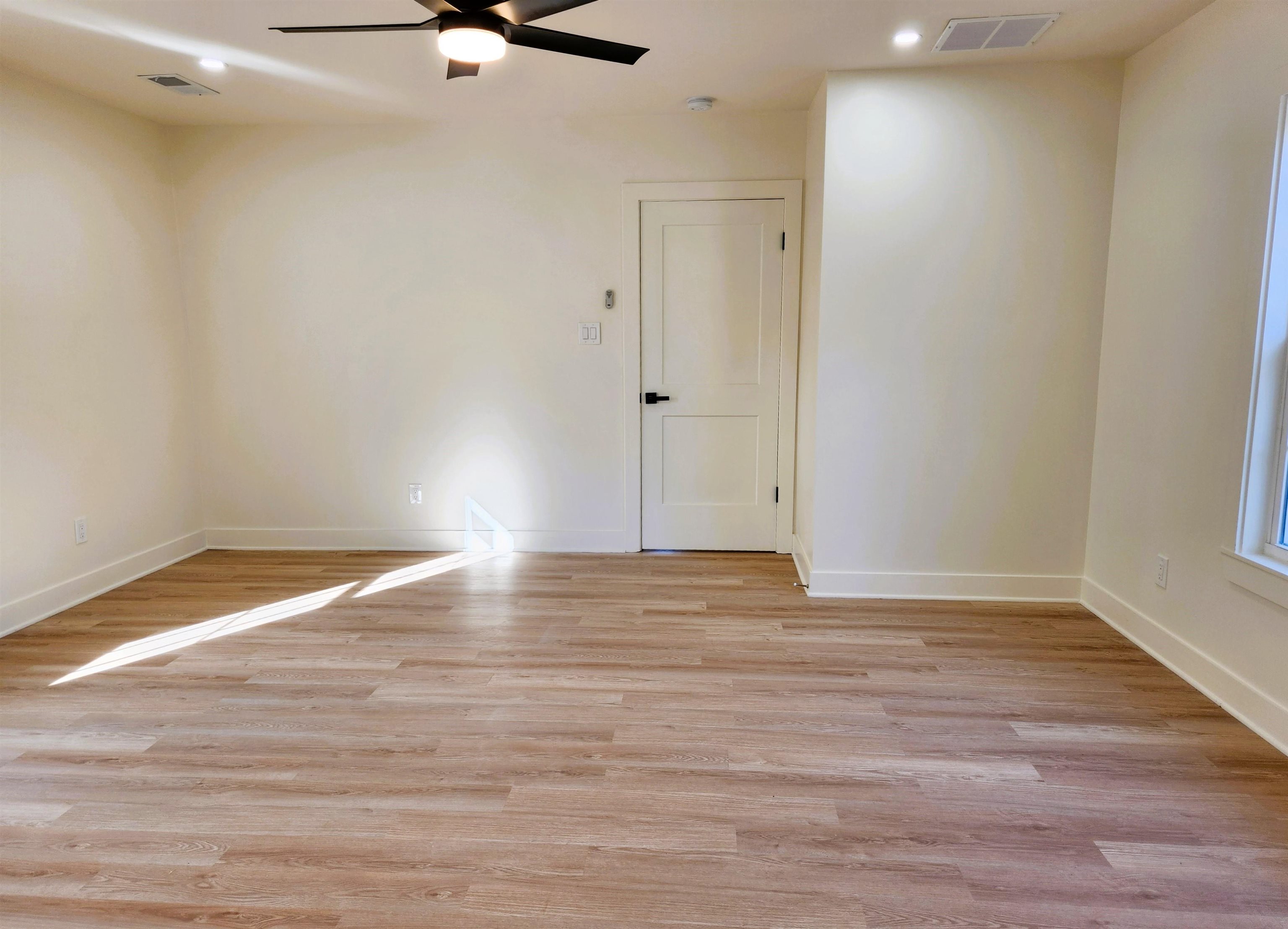 1003 East Raines Road Memphis, TN 38116 - Photo 6 of 14 Gallery Image 6