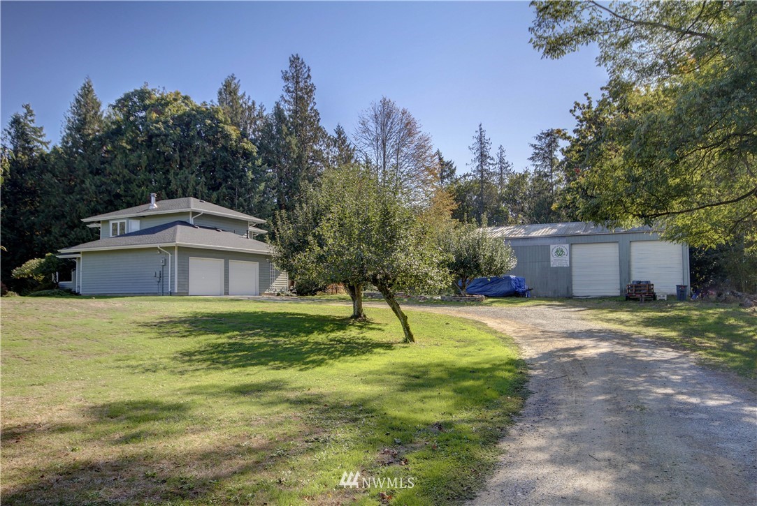 959 East Axton Road Bellingham, WA 98226 - Photo 1 of 25