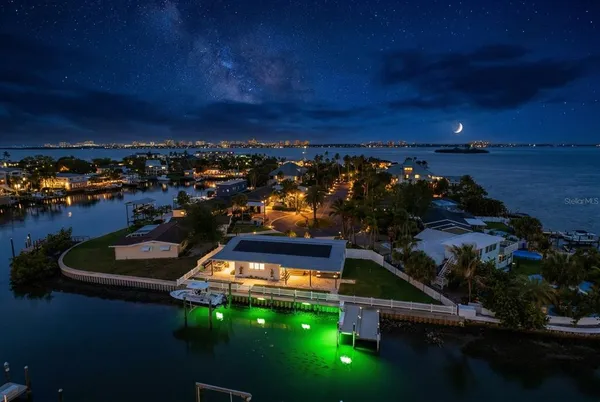 $999,000 | 1860 North Fort Harrison Avenue, Unit 402, Clearwater, FL 33755