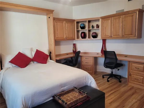 $999,000 | 1860 North Fort Harrison Avenue, Unit 402, Clearwater, FL 33755