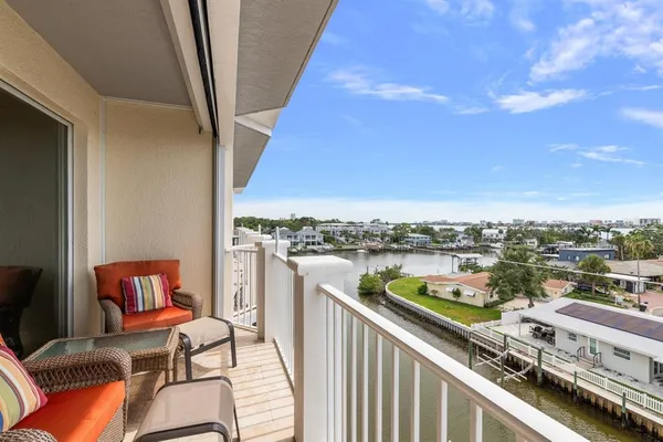 $999,000 | 1860 North Fort Harrison Avenue, Unit 402, Clearwater, FL 33755