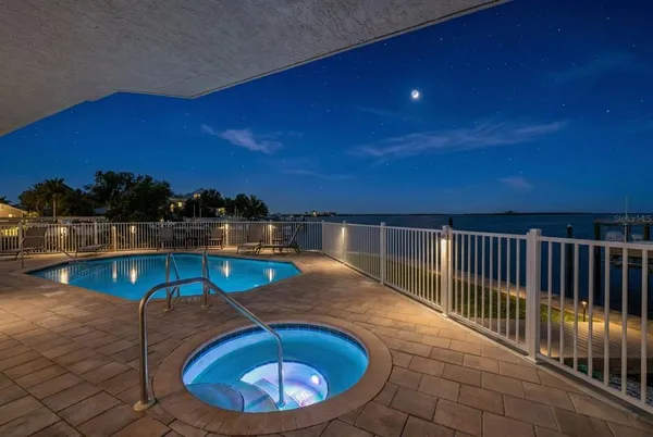 $999,000 | 1860 North Fort Harrison Avenue, Unit 402, Clearwater, FL 33755