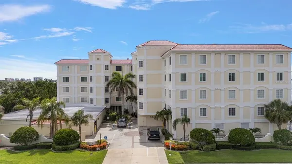 $999,000 | 1860 North Fort Harrison Avenue, Unit 402, Clearwater, FL 33755