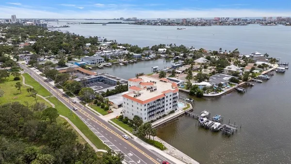 $999,000 | 1860 North Fort Harrison Avenue, Unit 402, Clearwater, FL 33755