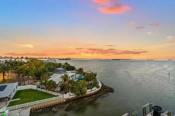 $999,000 | 1860 North Fort Harrison Avenue, Unit 402, Clearwater, FL 33755