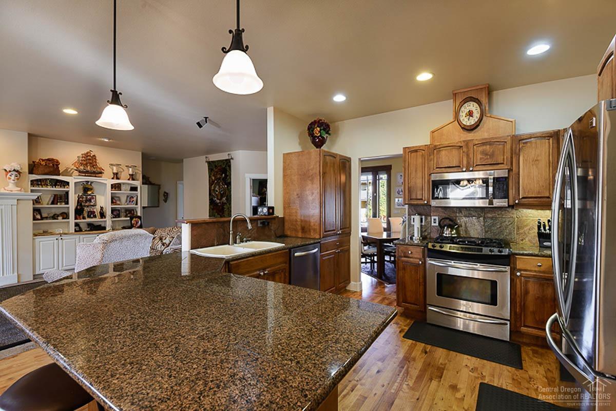 61141 Ridge Falls Place Bend, OR 97702 - Photo 7 of 19 Additional Photo