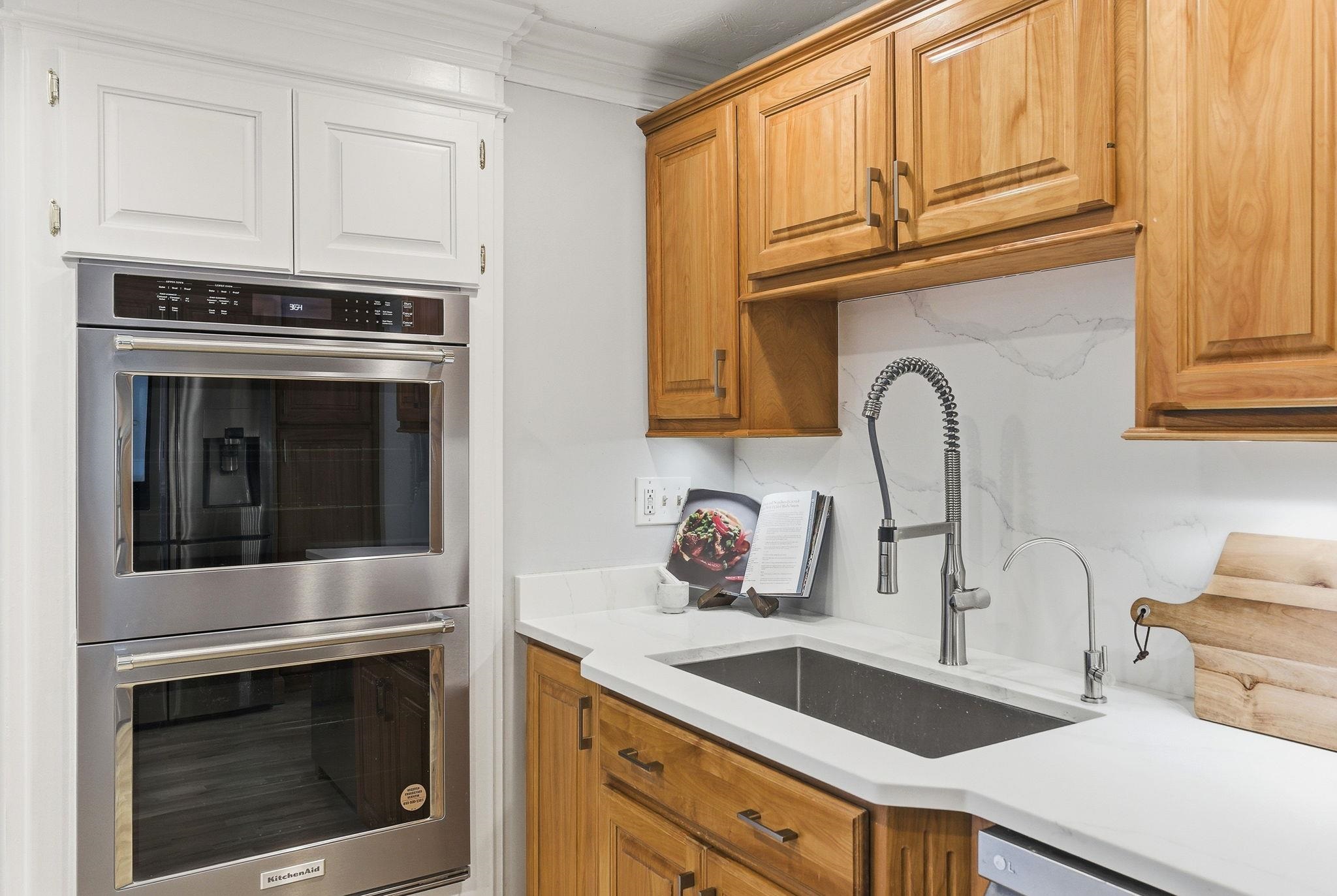 197 Liberty Hill Road Bedford, NH 03110 - Photo 13 of 58