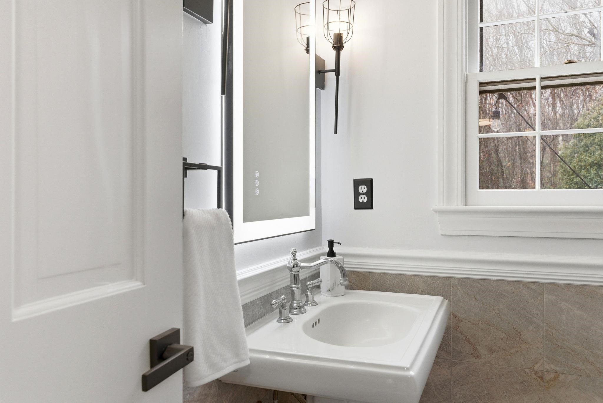 197 Liberty Hill Road Bedford, NH 03110 - Photo 22 of 58