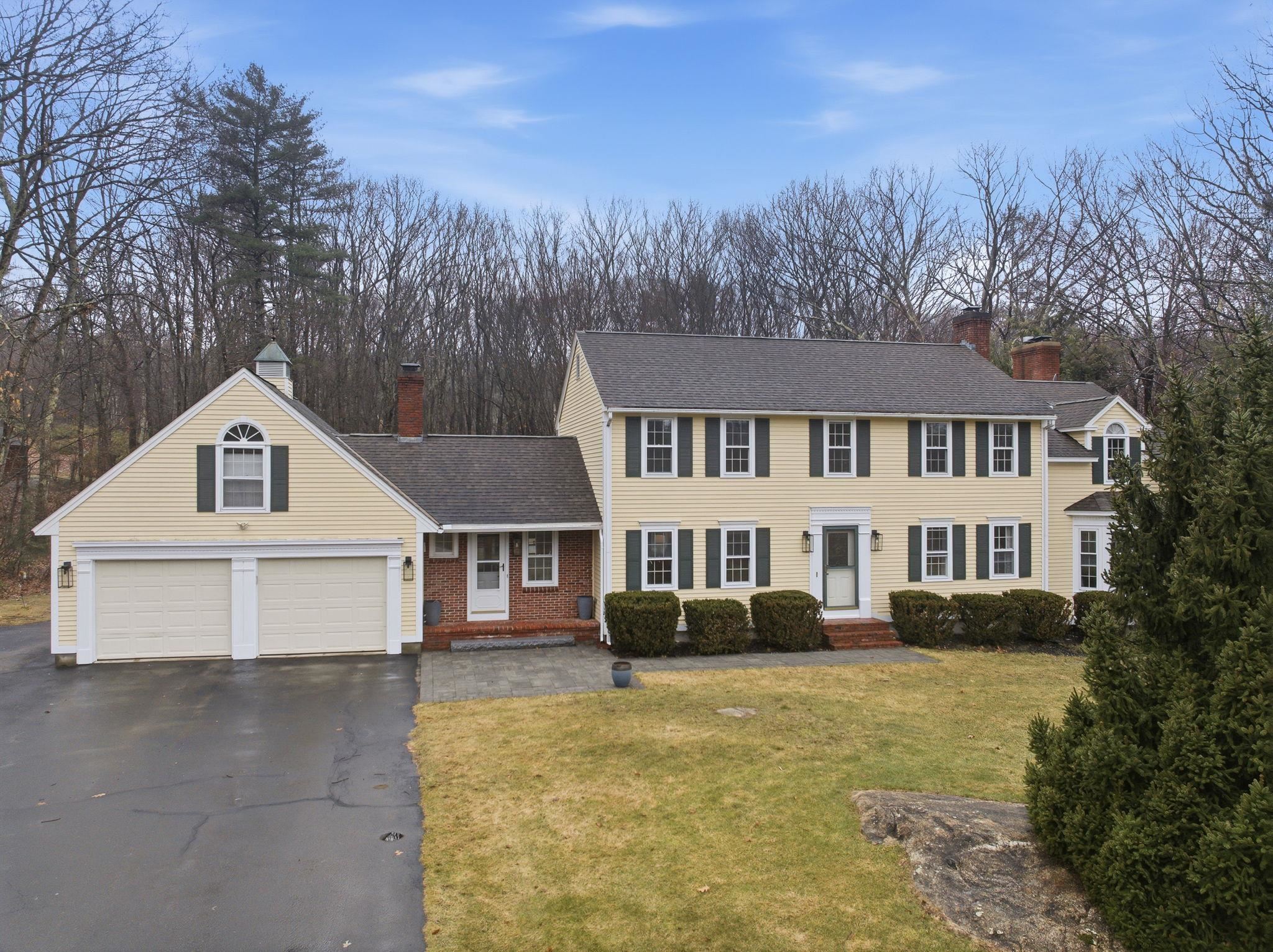 197 Liberty Hill Road Bedford, NH 03110 - Photo 4 of 58