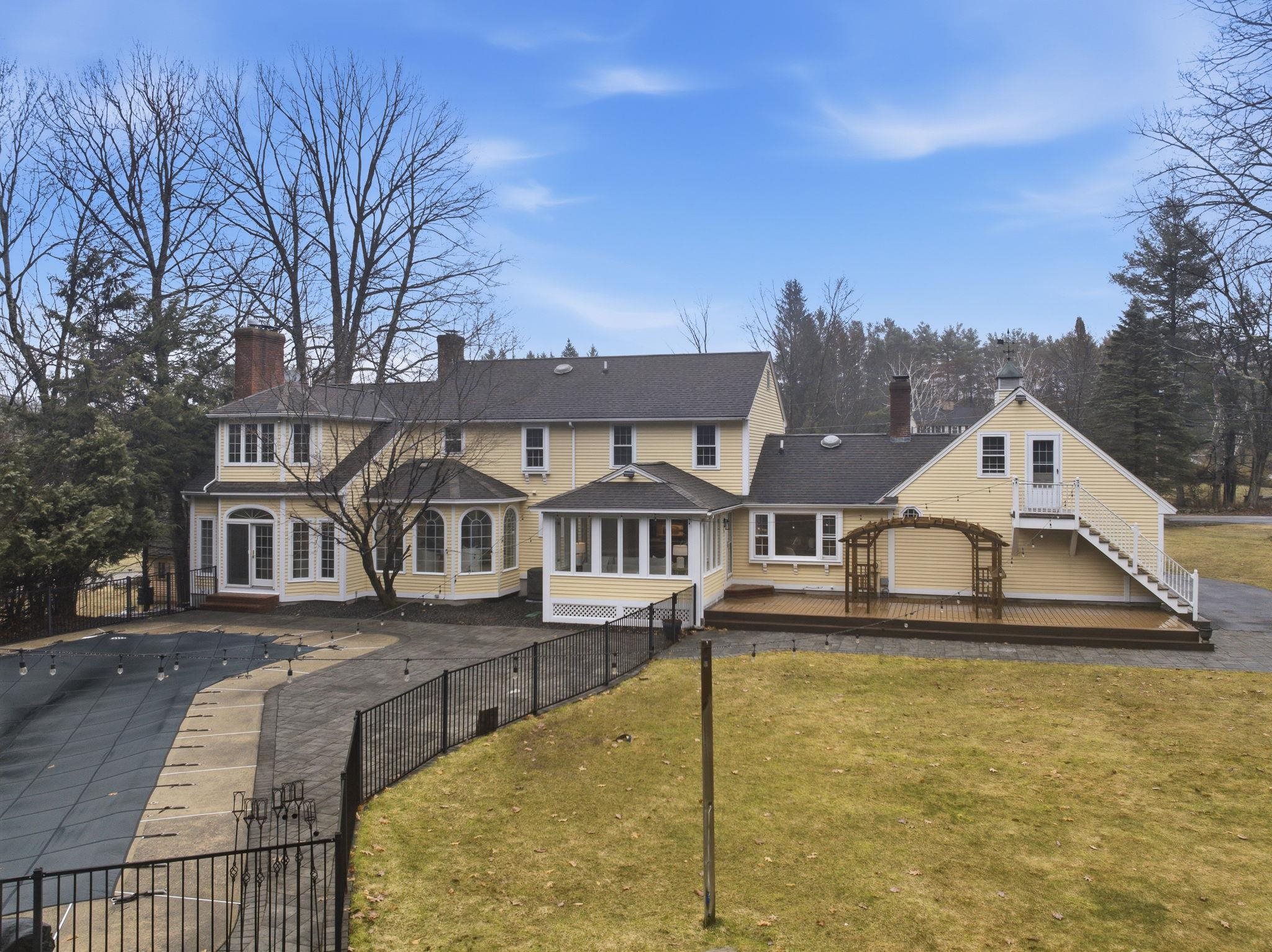 197 Liberty Hill Road Bedford, NH 03110 - Photo 6 of 58