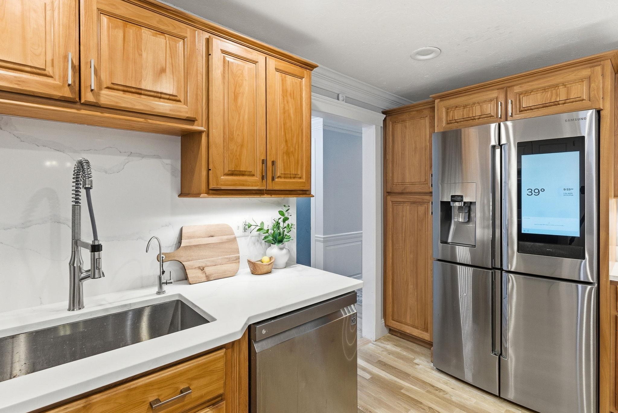 197 Liberty Hill Road Bedford, NH 03110 - Photo 10 of 58