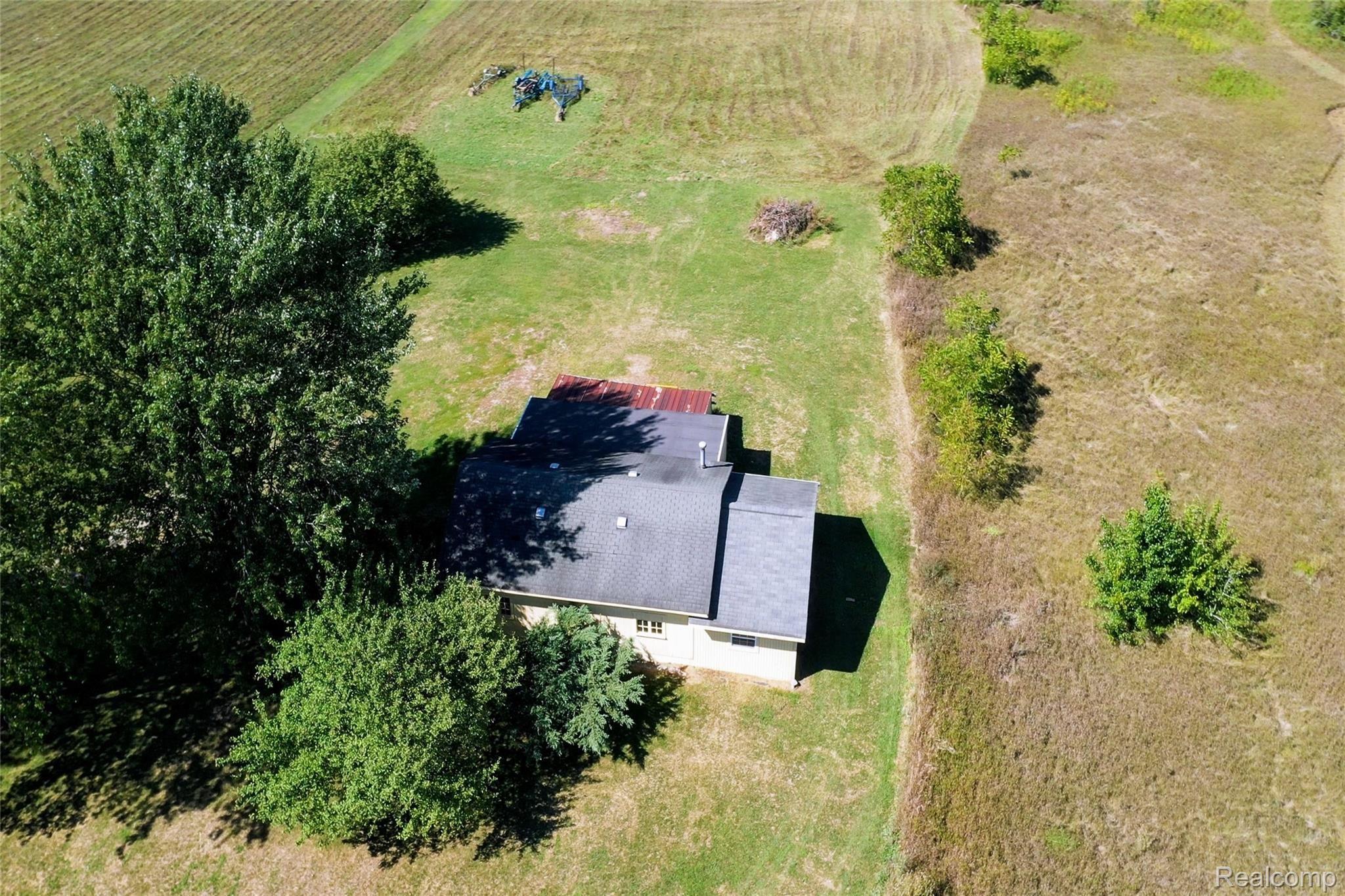 58504 Travis Road New Hudson, MI 48165 - Photo 49 of 53 Aerial of barn