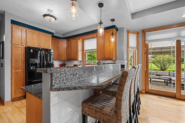 $499,900 | 2756 Durham Road, Green Bay, WI 54311