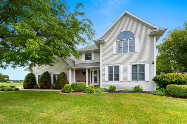 $499,900 | 2756 Durham Road, Green Bay, WI 54311