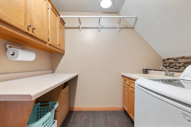 $499,900 | 2756 Durham Road, Green Bay, WI 54311