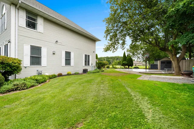 $499,900 | 2756 Durham Road, Green Bay, WI 54311