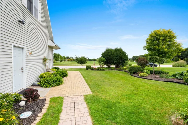 $499,900 | 2756 Durham Road, Green Bay, WI 54311