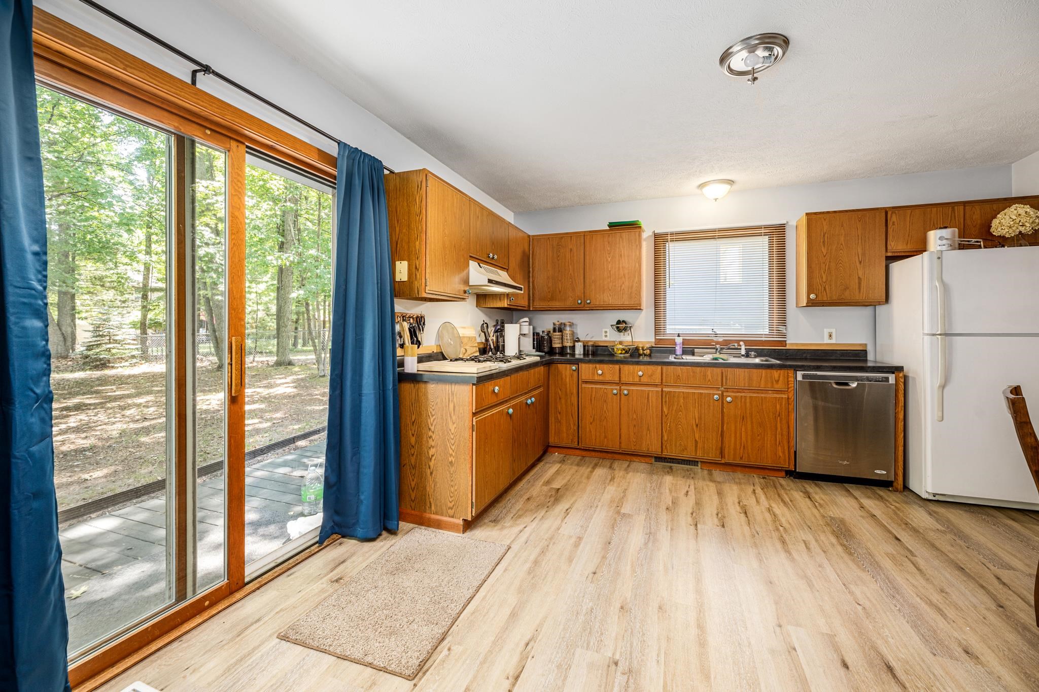 3616 Holiday Village Road Traverse City, MI 49686 - Photo 36 of 57 1913623-35.JPG