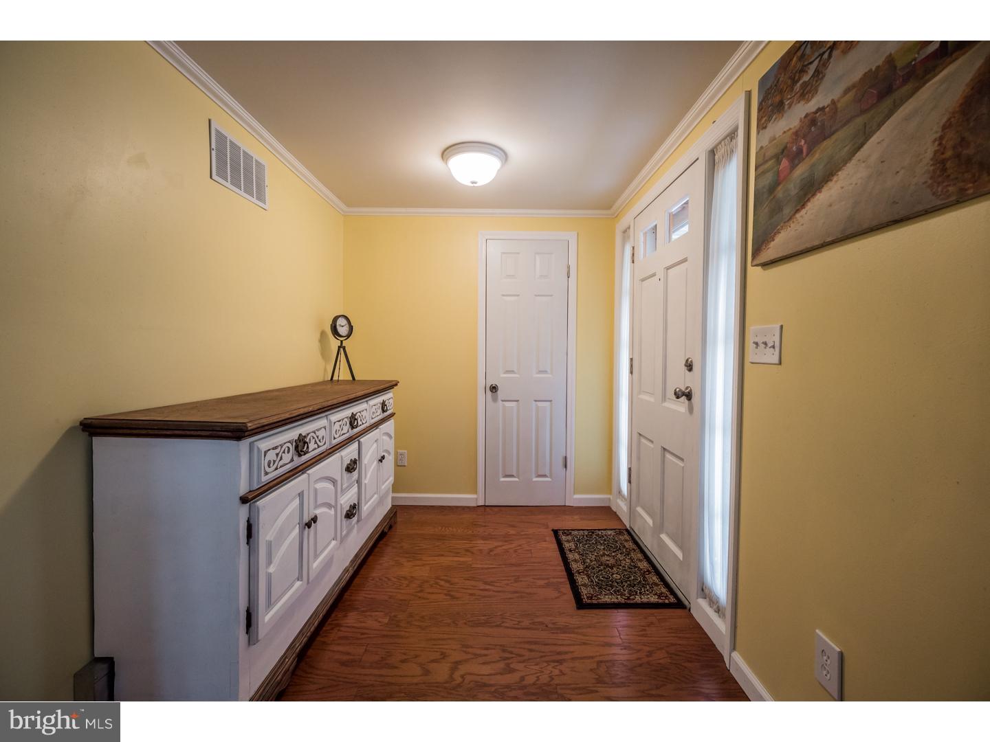 24 Rambo Avenue Gibbstown, NJ 08027 - Photo 4 of 25 Foyer