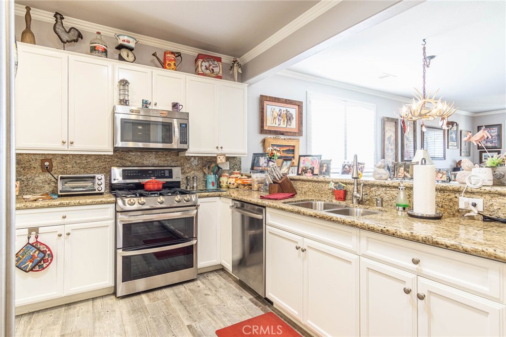 10468 Darby Road Apple Valley, CA 92308 - Photo 20 of 71