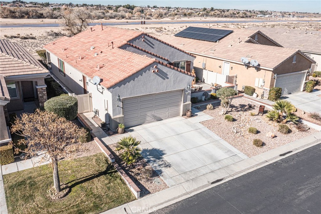 10468 Darby Road Apple Valley, CA 92308 - Photo 4 of 71