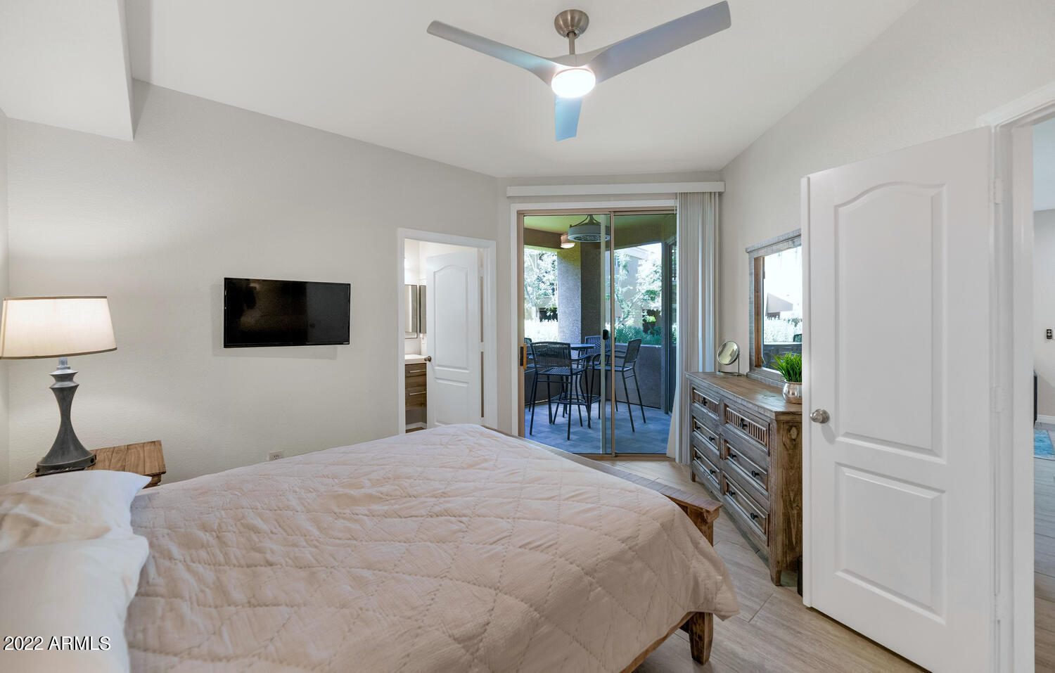 1411 East Orangewood Avenue, Unit 107 Phoenix, AZ 85020 - Photo 14 of 31 1411 E Orangewood Ave-large-014-013-1411