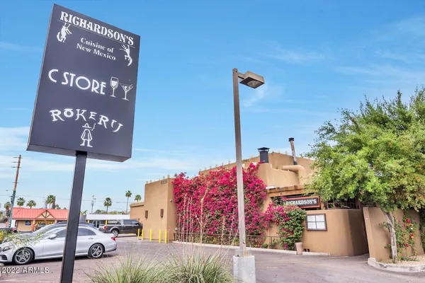 $2,200 | 1411 East Orangewood Avenue, Unit 107, Phoenix, AZ 85020