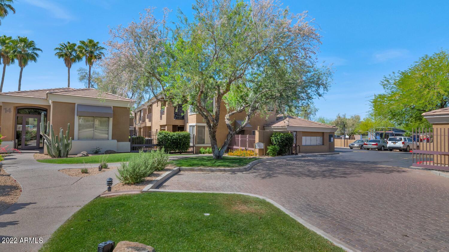 1411 East Orangewood Avenue, Unit 107 Phoenix, AZ 85020 - Photo 28 of 31 1411 E Orangewood Ave-large-002-009-1411