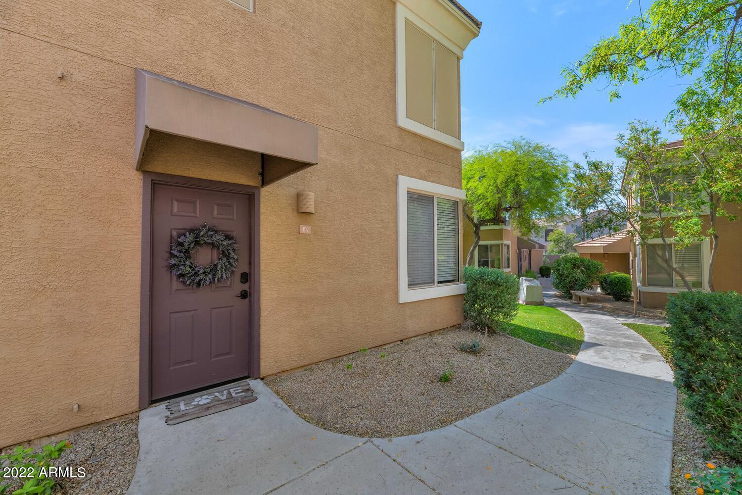 1411 East Orangewood Avenue, Unit 107 Phoenix, AZ 85020 - Photo 8 of 31 1411 E Orangewood Ave-large-004-027-1411