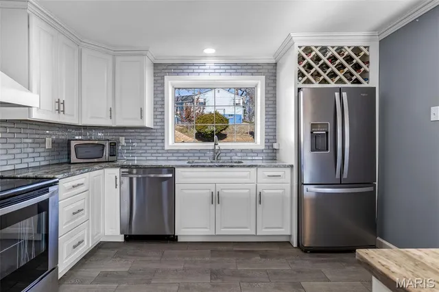 $284,900 | 8709 Holbrook Drive, Affton, MO 63123