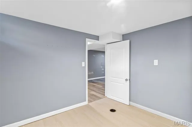 $284,900 | 8709 Holbrook Drive, Affton, MO 63123