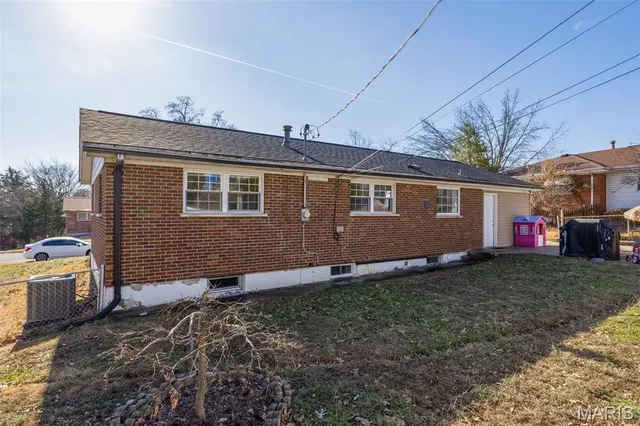 $284,900 | 8709 Holbrook Drive, Affton, MO 63123