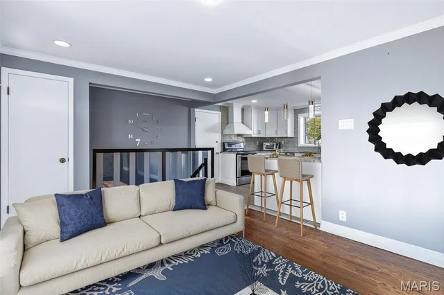 $284,900 | 8709 Holbrook Drive, Affton, MO 63123