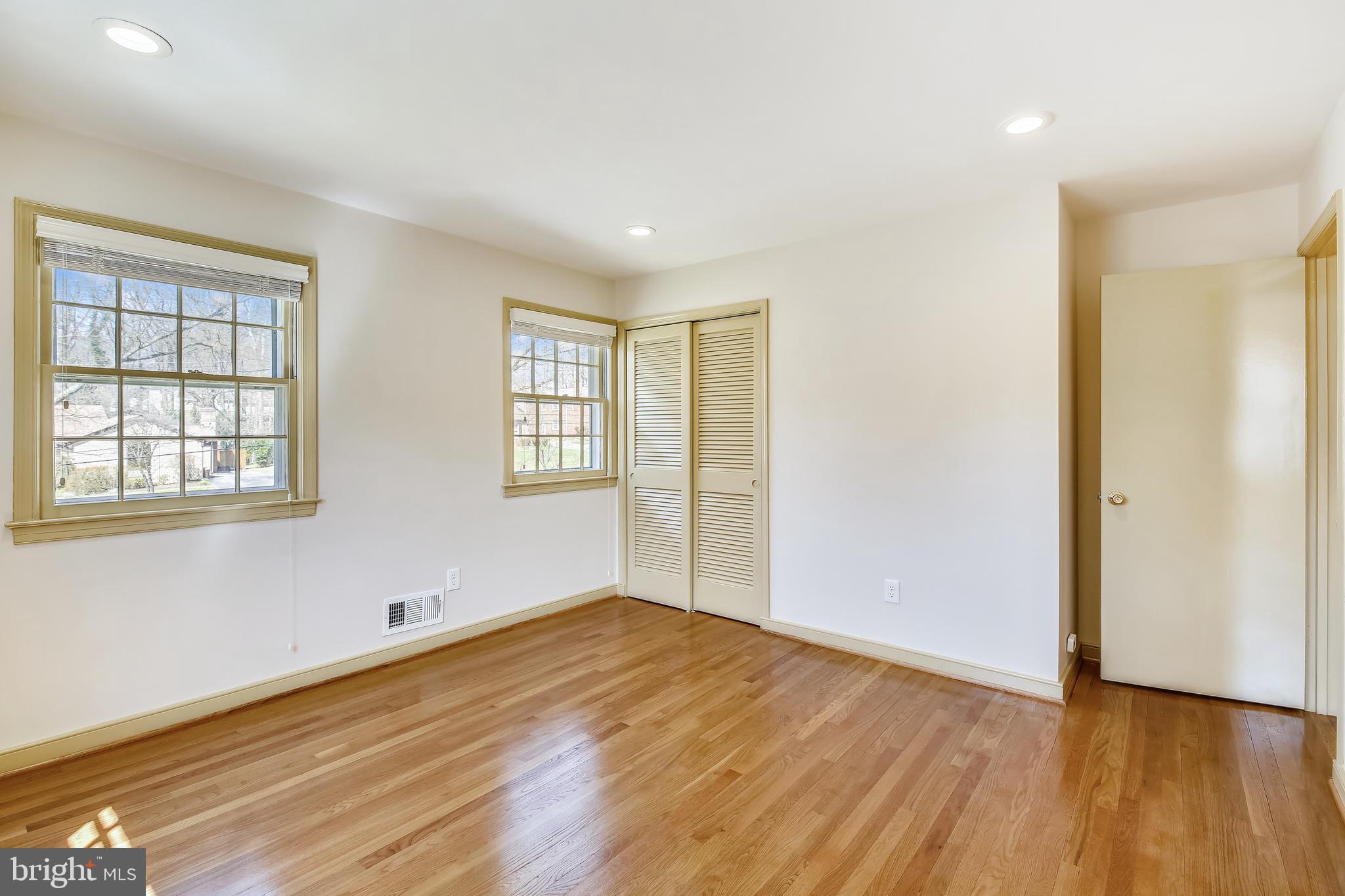9911 Carter Road Bethesda, MD 20817 - Photo 54 of 105 Bedroom #3