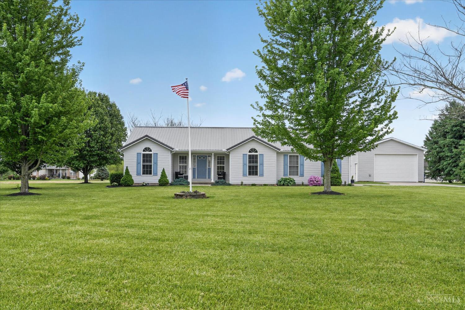9070 Grimsley Road Leesburg, OH 45135 - Photo 1 of 41