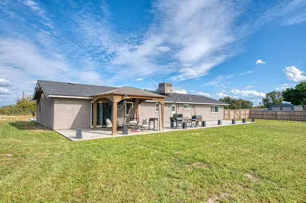 $569,900 | 36881 Verde Avenue, Madera, CA 93636