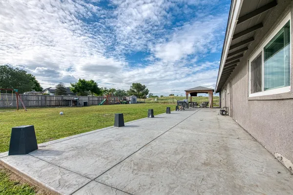 $569,900 | 36881 Verde Avenue, Madera, CA 93636