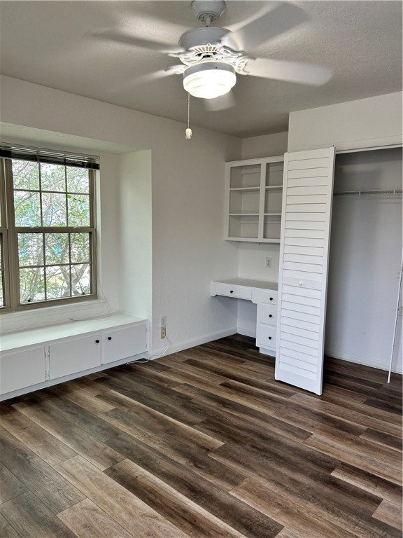 4042 Laguna Shores Road Corpus Christi, TX 78418 - Photo 11 of 25 a view of an empty room with wooden floor and a window