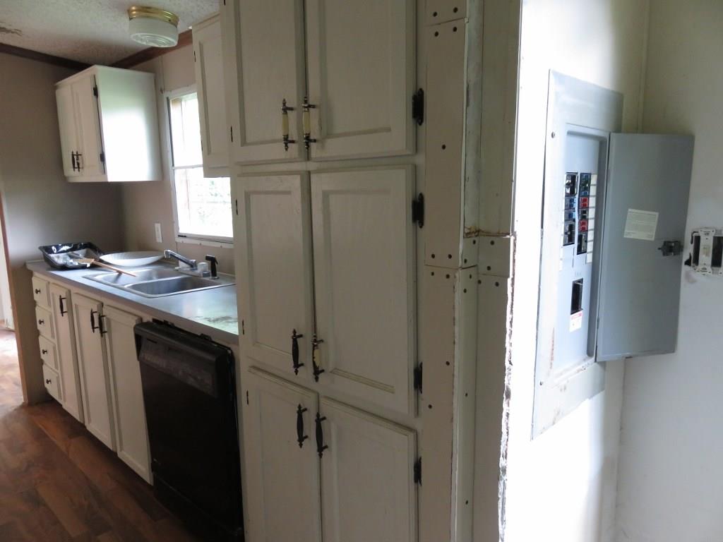 4804 Treaty Line Road Hagerstown, IN 47346 - Photo 6 of 27 Gallery Image 6