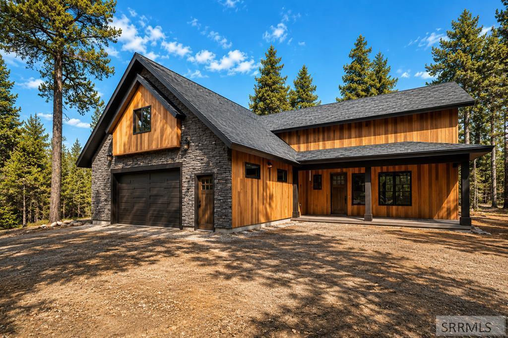 1527 Shadow Run Ashton, ID 83420 - Photo 1 of 31 Main View