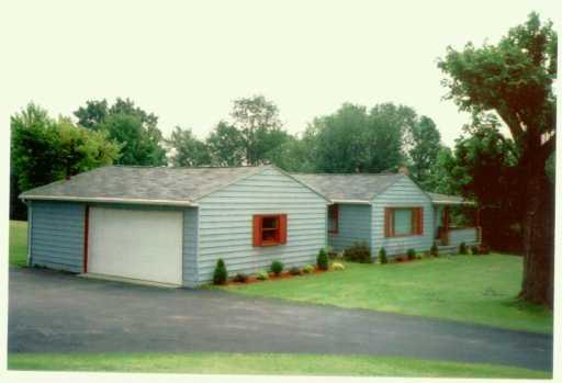 3301 Old Pittsburgh Road New Castle, PA 16101 - Photo 2 of 5 Gallery Image 2