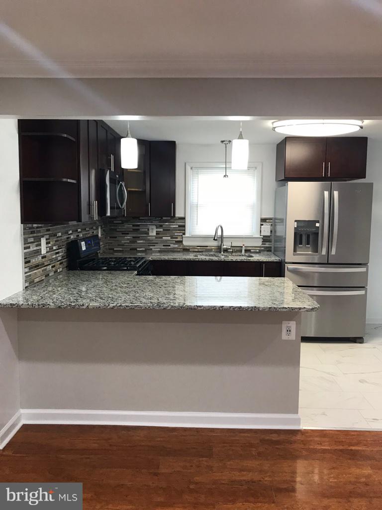 418 Cedar Hill Road Baltimore, MD 21225 - Photo 18 of 18 Kitchen