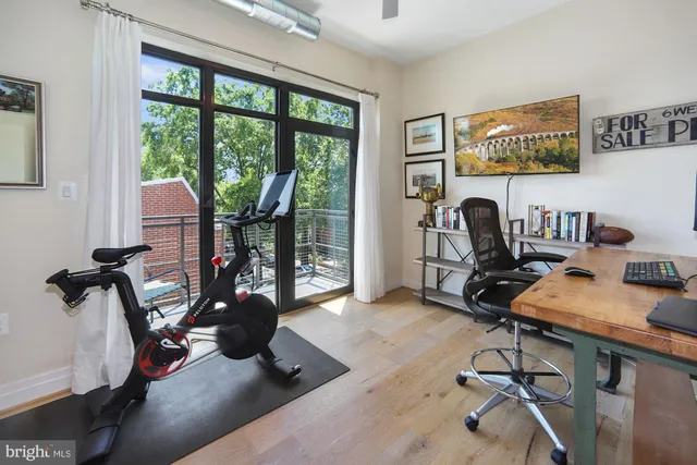 $3,100 | 301 H Street Northeast, Unit 305, Washington, DC 20002