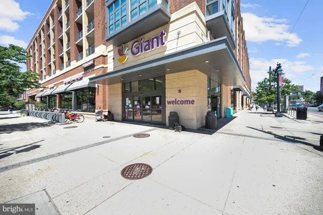 $3,100 | 301 H Street Northeast, Unit 305, Washington, DC 20002