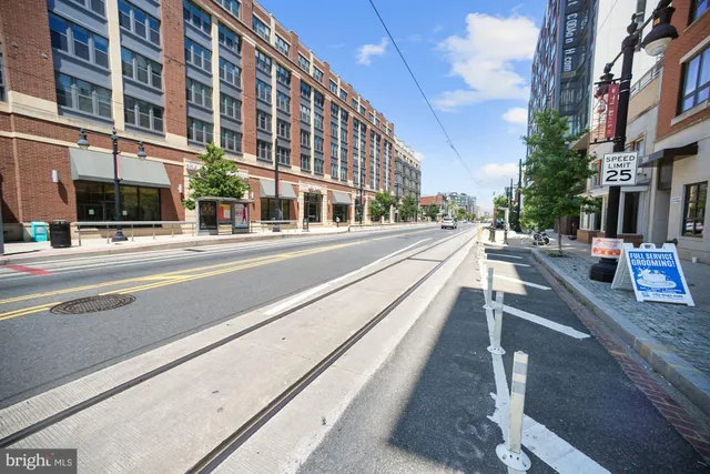 $3,100 | 301 H Street Northeast, Unit 305, Washington, DC 20002